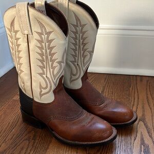 Preowned size 7mens Tony Lama cowboy boots